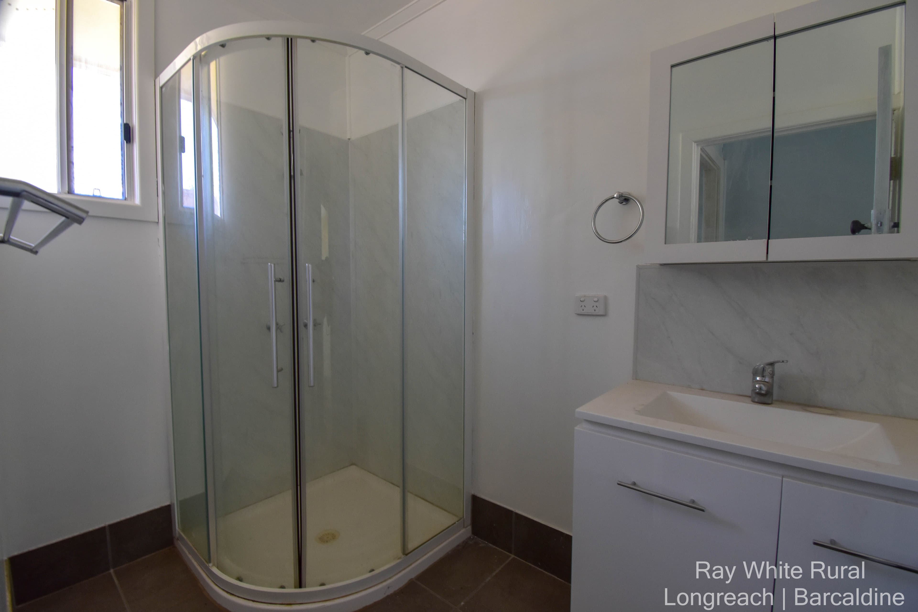 37 Quarrian Road, Longreach QLD 4730, Longreach - Thumbnail 5