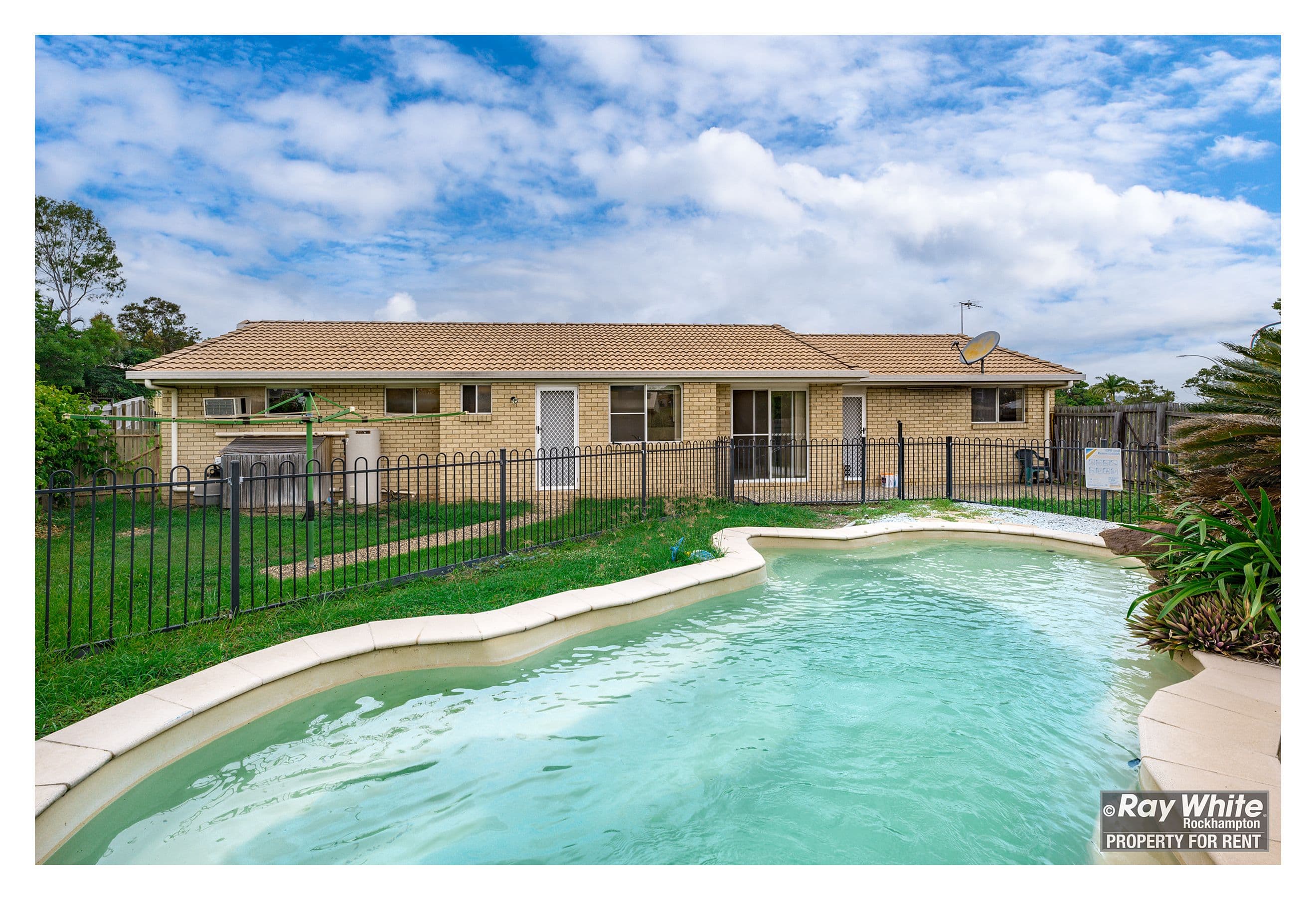 25 Van Haeren Street, Kawana QLD 4701, Kawana - Image 1