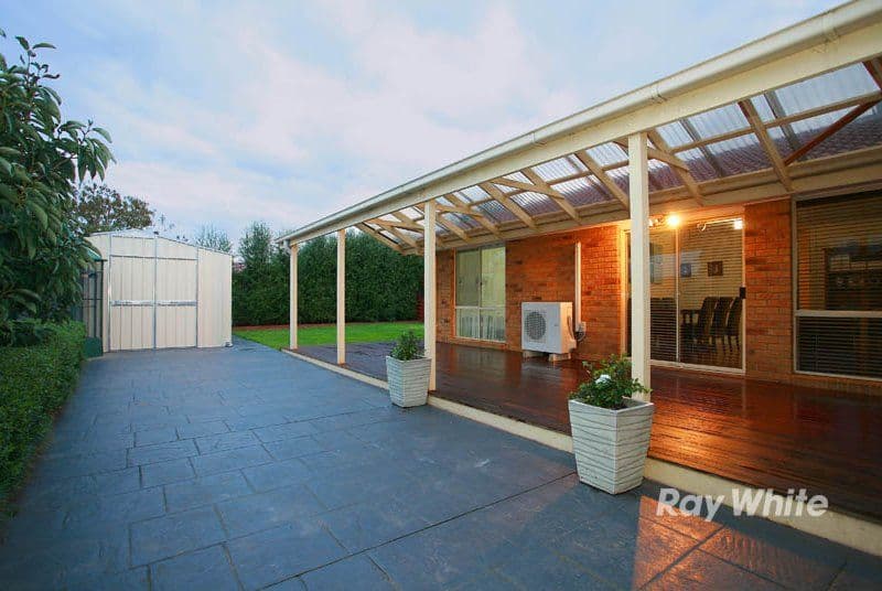 15 Montrose Way, CRANBOURNE VIC 3977, Cranbourne West - Thumbnail 3