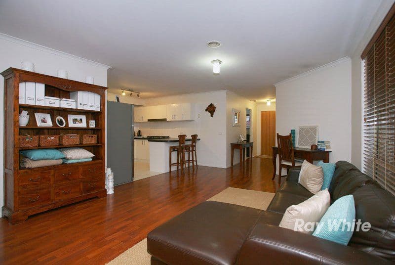15 Montrose Way, CRANBOURNE VIC 3977, Cranbourne West - Thumbnail 8