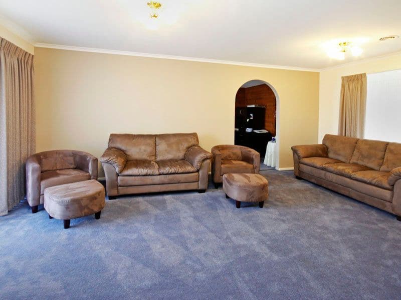 35 Govett Crescent, ST ALBANS PARK VIC 3219, St Albans Park - Thumbnail 2