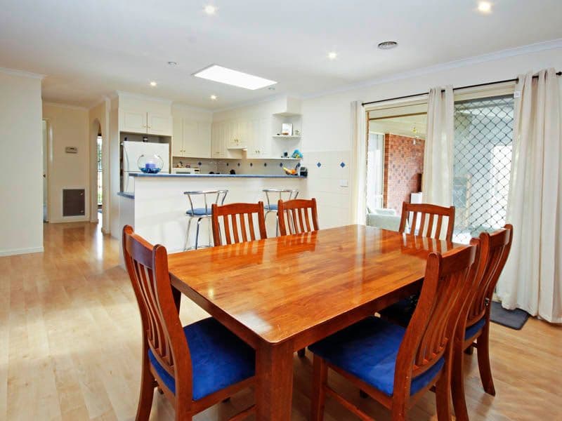 35 Govett Crescent, ST ALBANS PARK VIC 3219, St Albans Park - Thumbnail 5