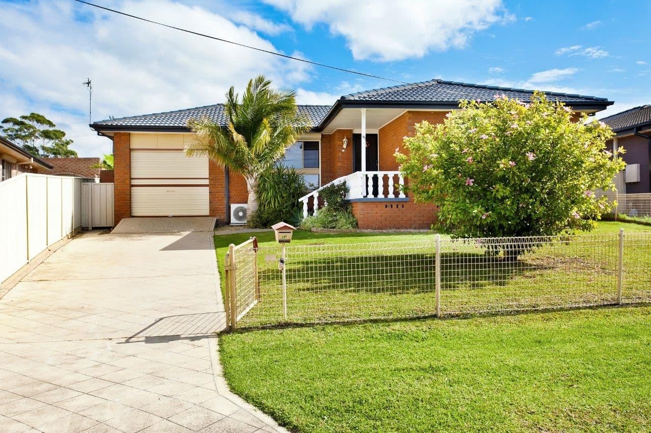 15 Landy Drive, Mount Warrigal - Image 1