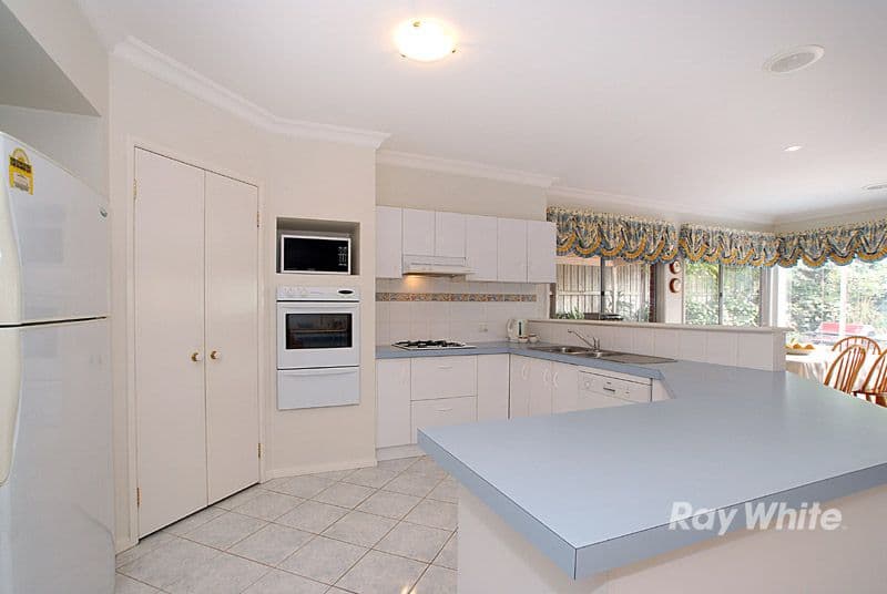 7 St Johns Wood Terrace, BERWICK VIC 3806, Berwick - Thumbnail 2