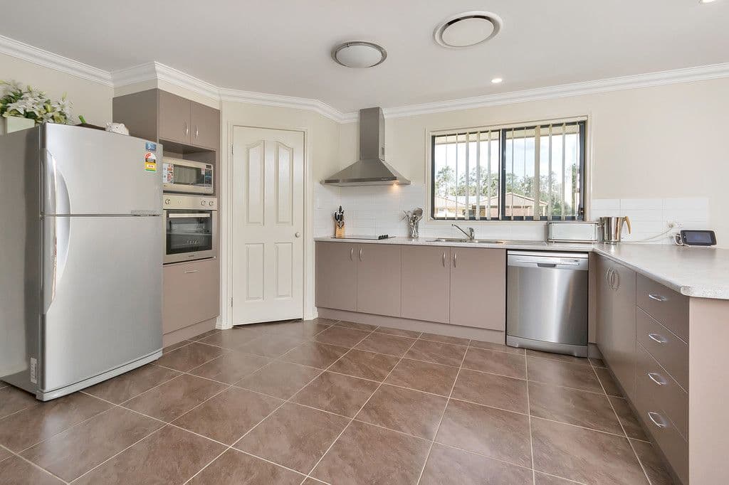 25 Stephenson Crescent, Kensington Grove QLD 4341, Kensington Grove - Thumbnail 2