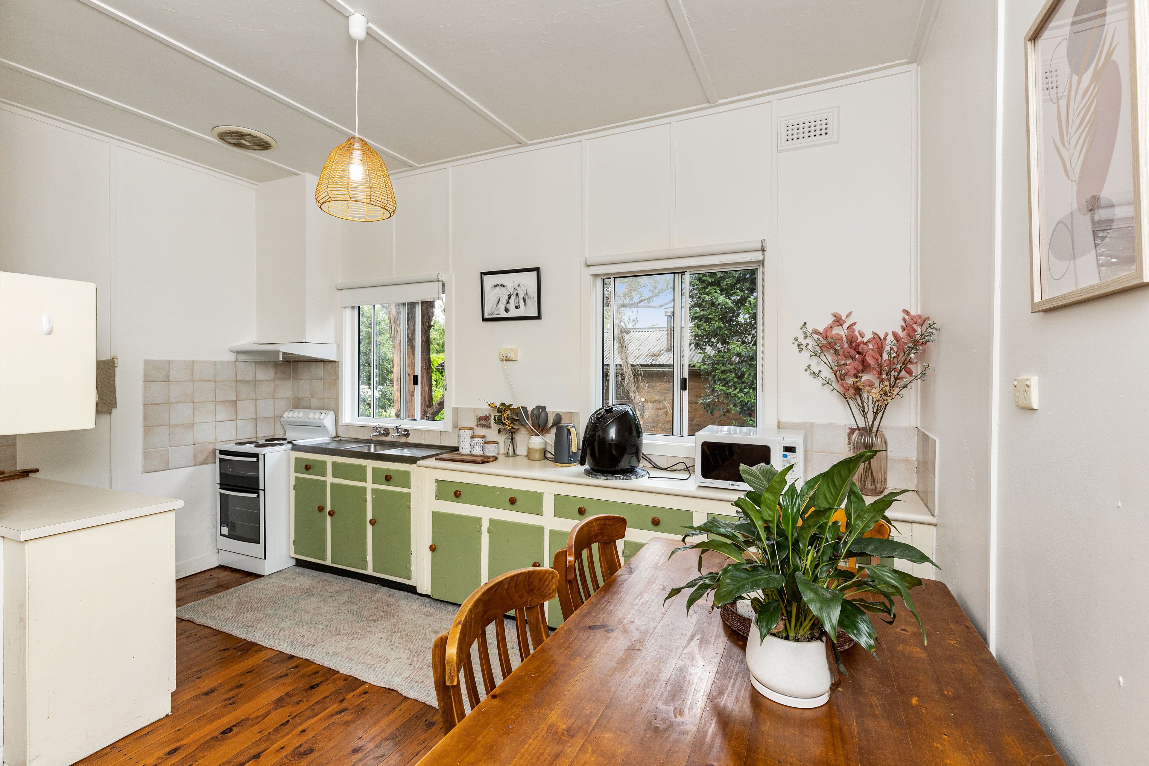 7 Eugene Avenue, San Isidore NSW 2650, San Isidore - Thumbnail 2