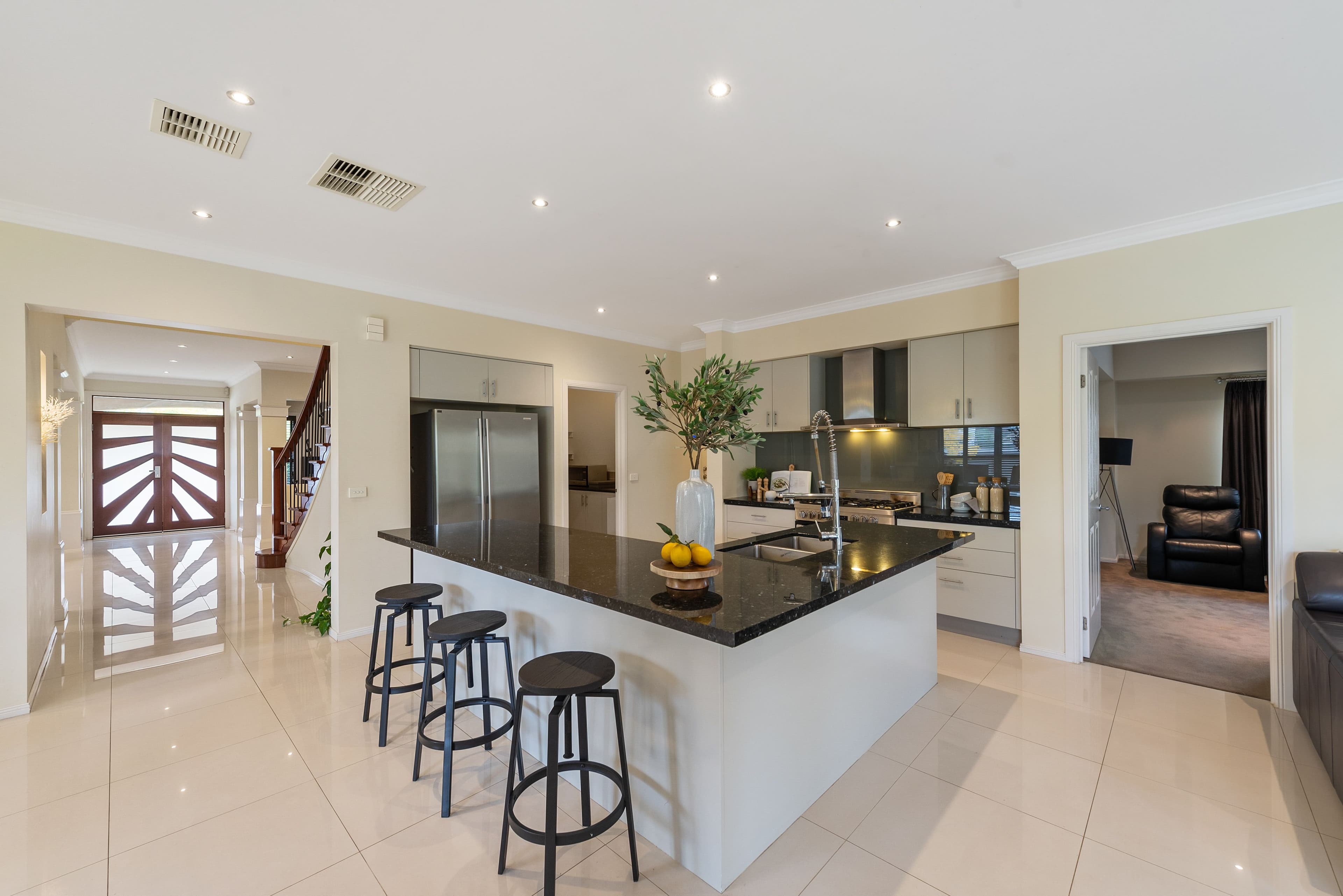 30 The Grange, Caroline Springs VIC 3023, Caroline Springs - Thumbnail 6