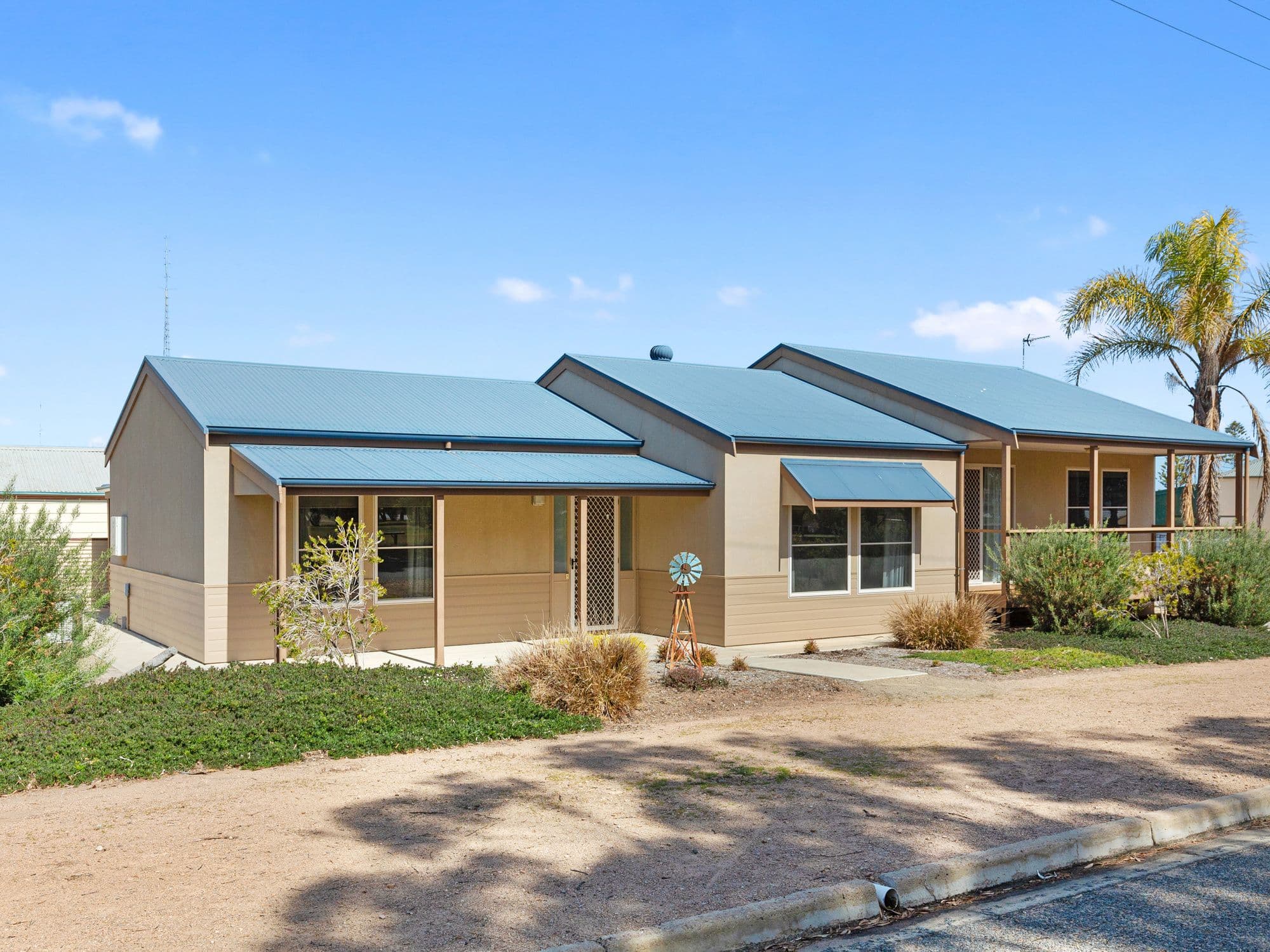 1 Harvey Street, Port Broughton SA 5522, Port Broughton - Thumbnail 3
