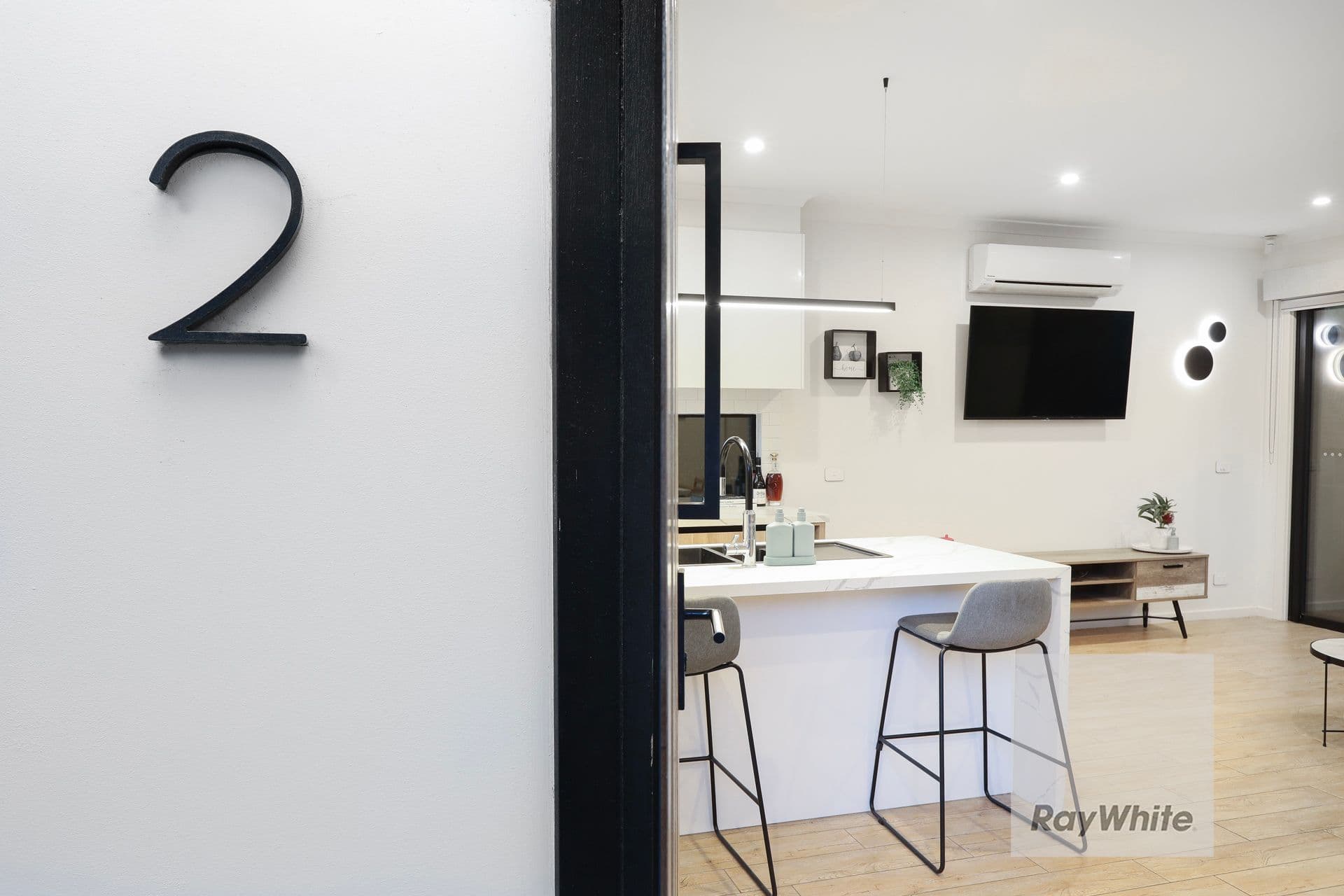 25 Birch Avenue, Tullamarine VIC 3043, Tullamarine - Thumbnail 3