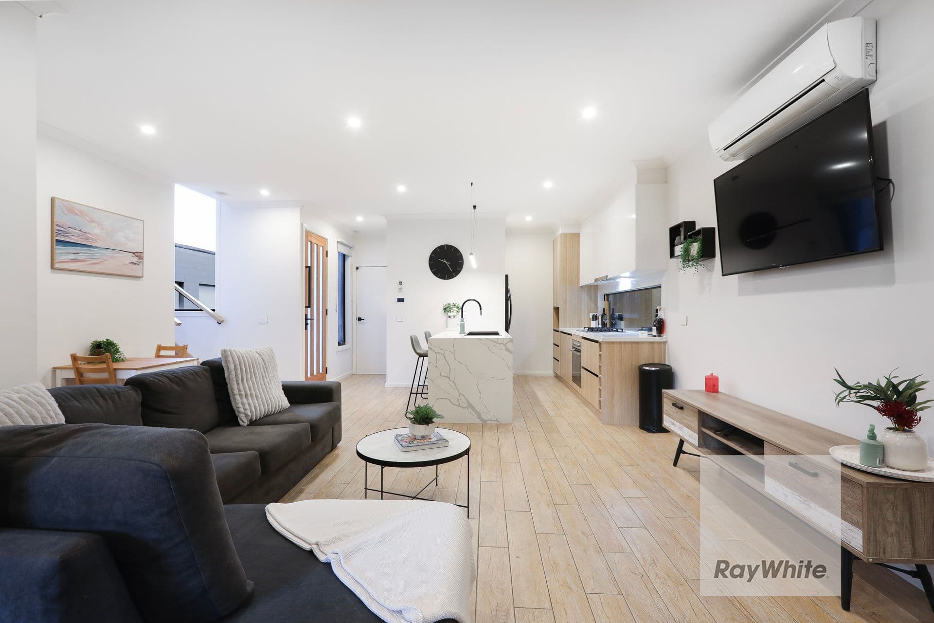25 Birch Avenue, Tullamarine VIC 3043, Tullamarine - Thumbnail 4