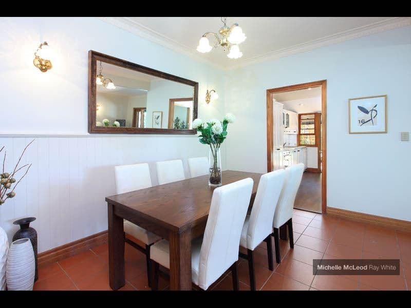 24 Hannah Street, MOUNT OMMANEY QLD 4074, Mount Ommaney - Thumbnail 6