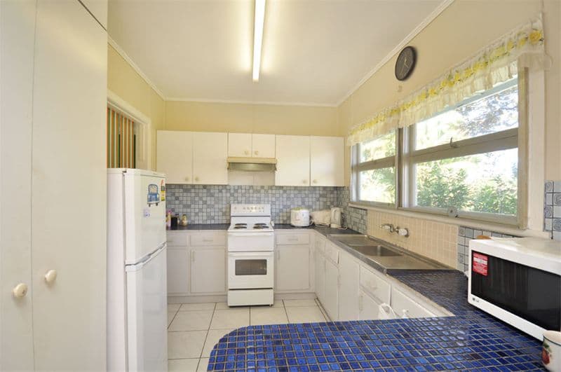 9 Taabinga Street, WAVELL HEIGHTS QLD 4012, Wavell Heights - Thumbnail 3