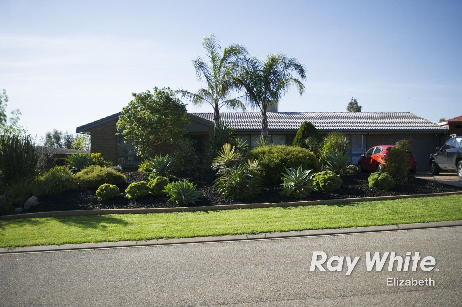 18 Kakuna Crescent, CRAIGMORE SA 5114, Craigmore - Image 1