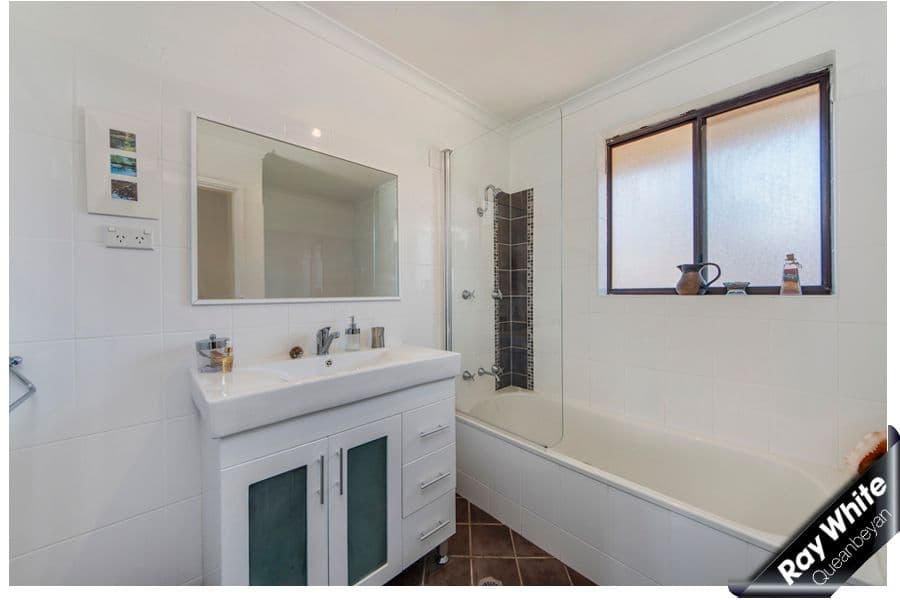 22 Bungendore Road, QUEANBEYAN NSW 2620, Queanbeyan East - Thumbnail 4