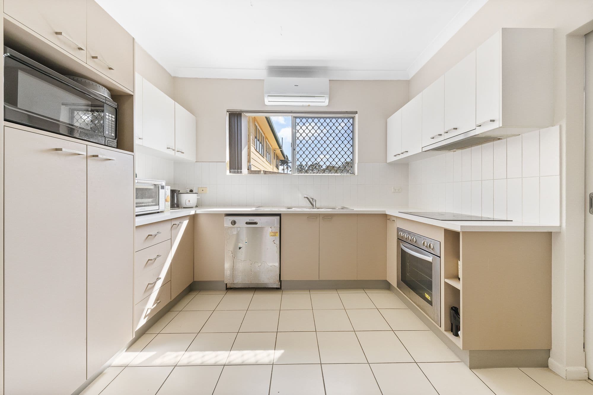 35 Harvey Street, Strathpine QLD 4500, Strathpine - Thumbnail 2