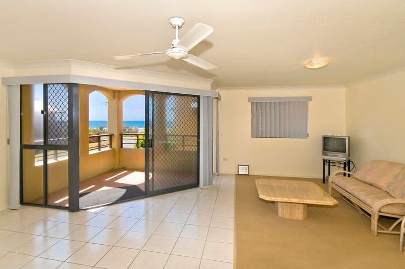  2-4 Gibson Street, BILINGA QLD 4225, Bilinga - Thumbnail 3