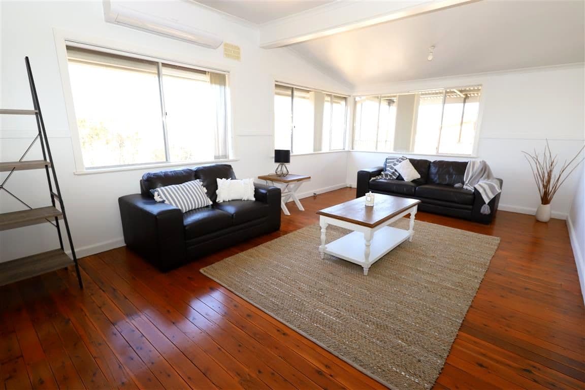 56 Carey Street, Tumut NSW 2720, Tumut - Thumbnail 4