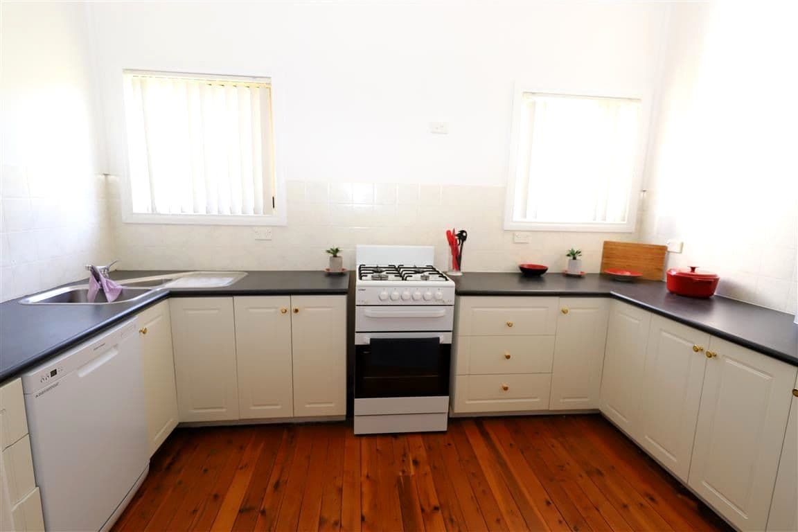 56 Carey Street, Tumut NSW 2720, Tumut - Thumbnail 5