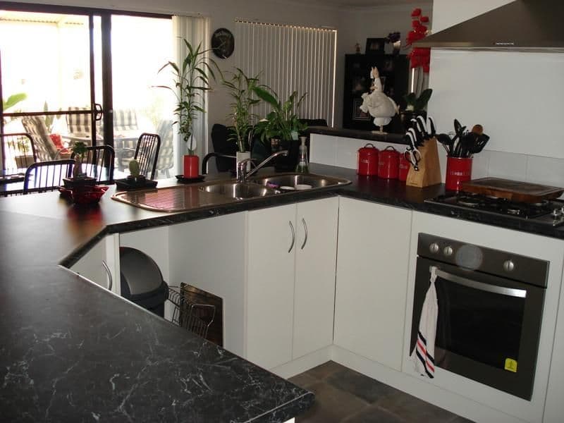 29 Polwarth Parade, DEEPDALE WA 6532, Deepdale - Thumbnail 2