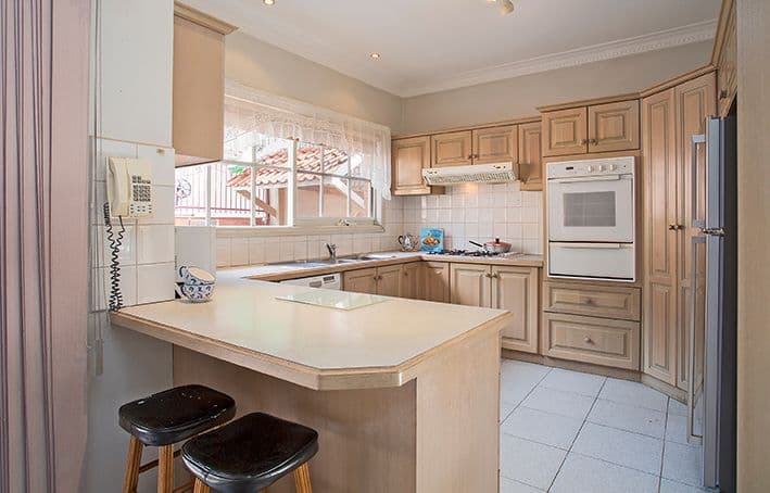 30 Manatunga Circuit, Greensborough VIC 3088, Greensborough - Thumbnail 3