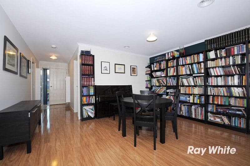 21 Elizabeth Street, CRANBOURNE VIC 3977, Cranbourne North - Thumbnail 6