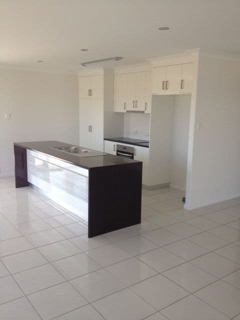 62 Montgomery Street, RURAL VIEW QLD 4740, Rural View - Thumbnail 2