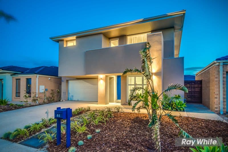 44 Waves Drive, Point Cook VIC 3030, Point Cook - Thumbnail 2