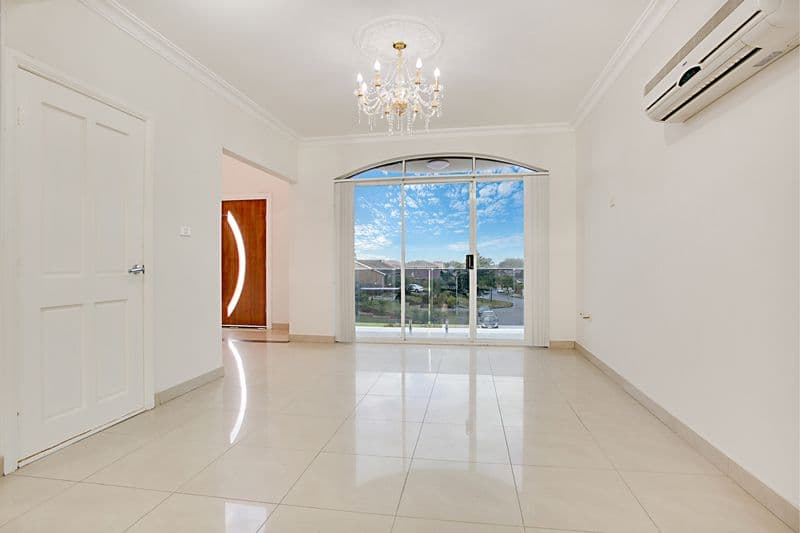 8 Merlot Place, Edensor Park - Thumbnail 2