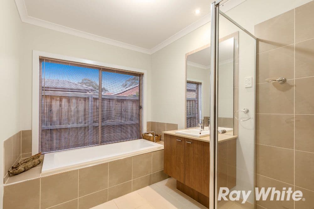 10 Pardalote Close, South Morang VIC 3752, South Morang - Thumbnail 6