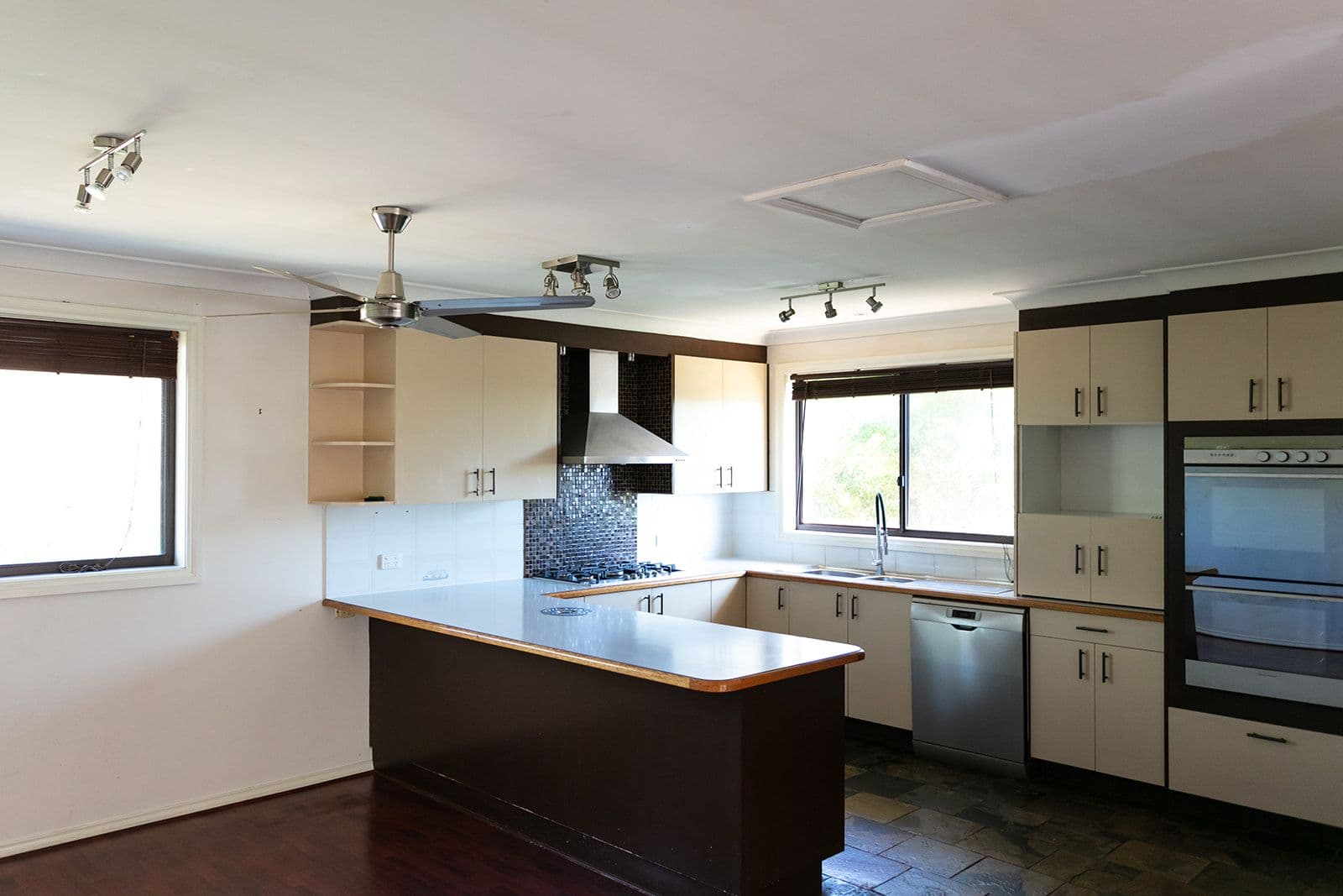 25 Kent Avenue, Orange - Thumbnail 6