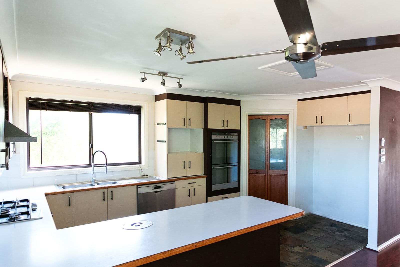 25 Kent Avenue, Orange - Thumbnail 7