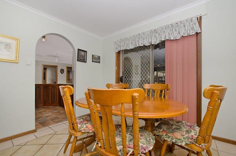 206 Burton Road, PARALOWIE SA 5108, Paralowie - Thumbnail 4