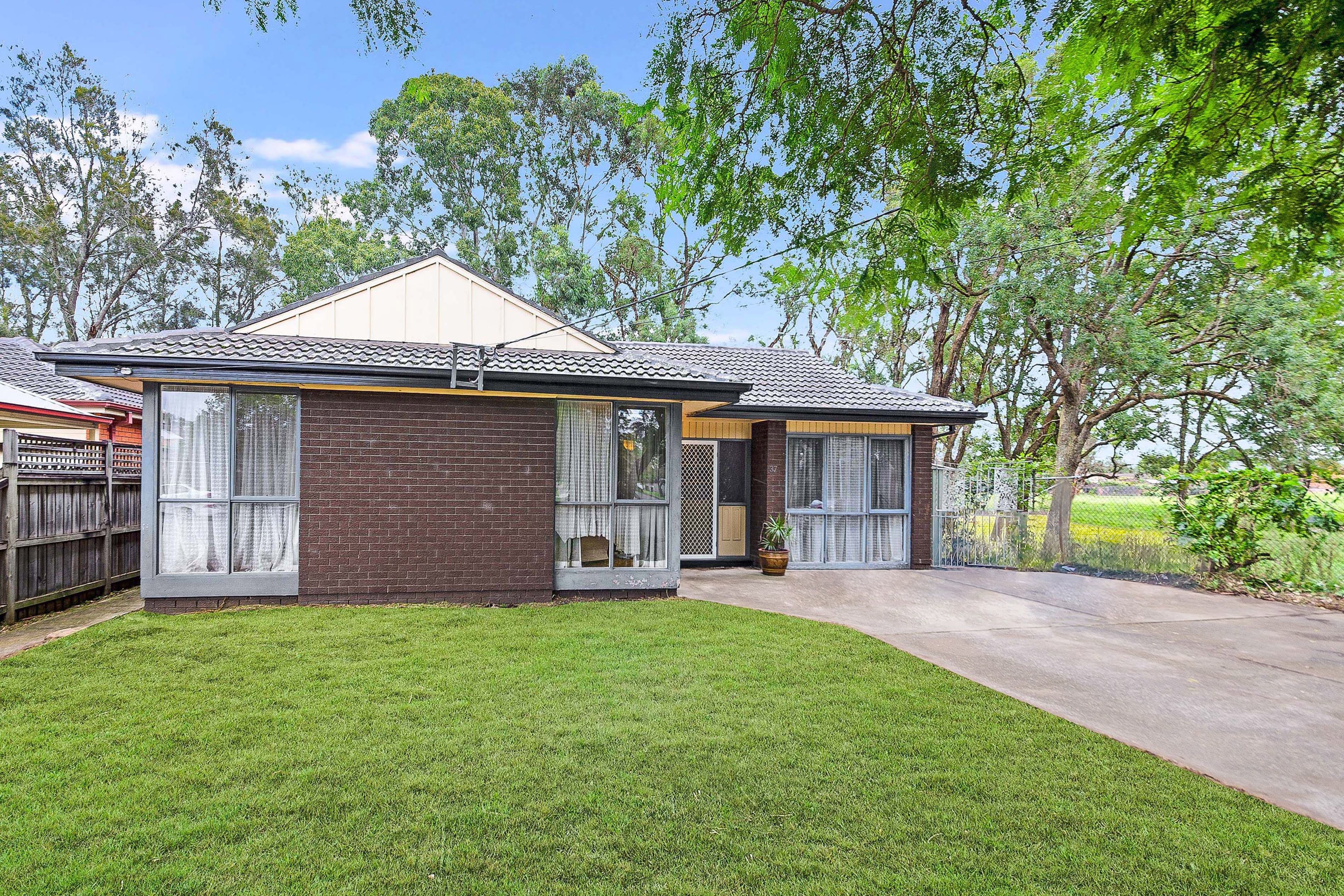 37 Raleigh Road, Milperra NSW 2214, Milperra - Thumbnail 2