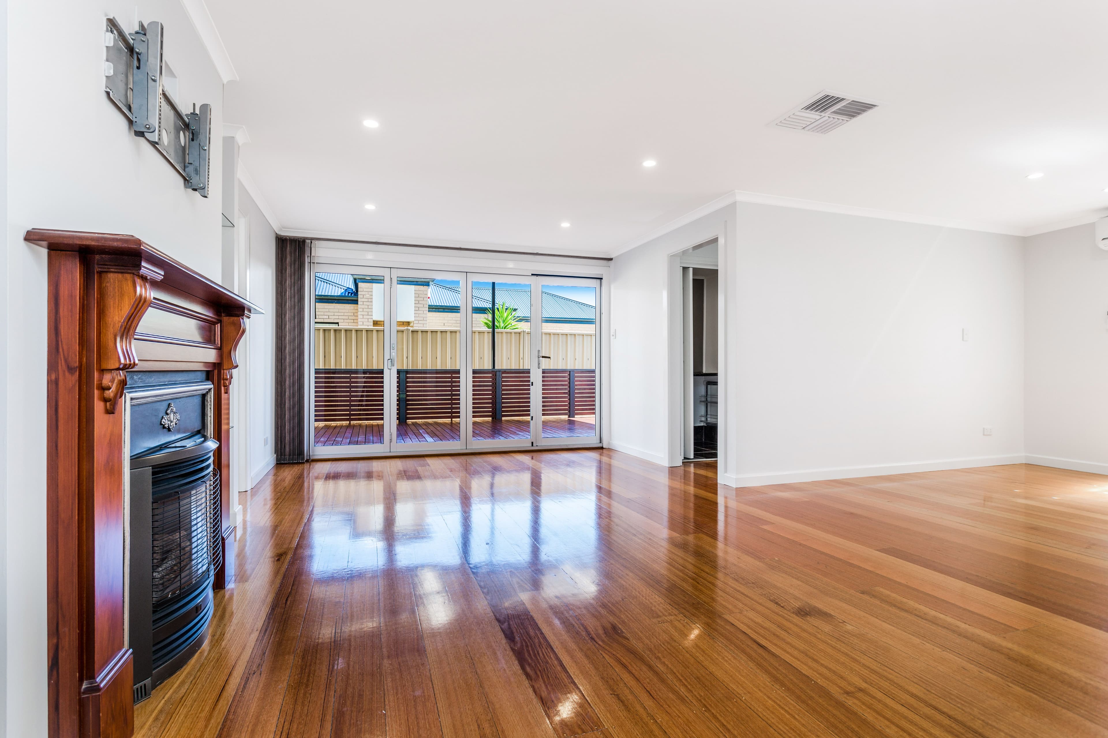 5 Honeyton Street, Seaton SA 5023, Seaton - Thumbnail 2