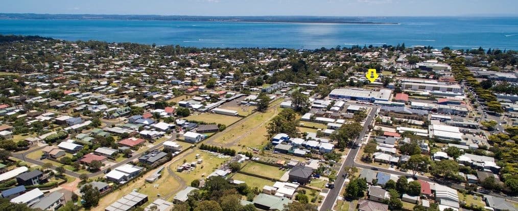 13 Douglas Road, Cowes VIC 3922, Cowes - Thumbnail 2