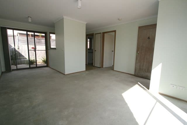 13 Douglas Road, Cowes VIC 3922, Cowes - Thumbnail 3