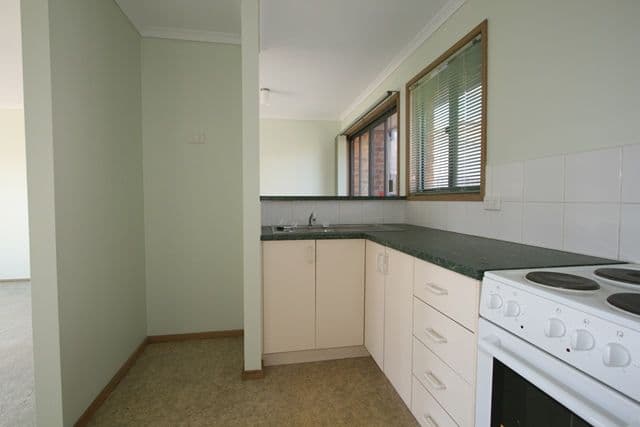 13 Douglas Road, Cowes VIC 3922, Cowes - Thumbnail 4