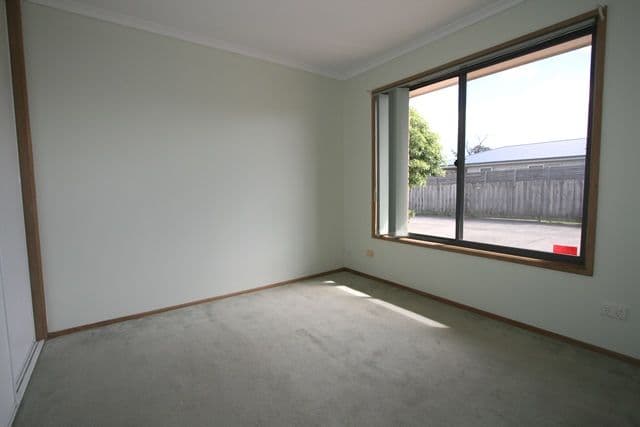 13 Douglas Road, Cowes VIC 3922, Cowes - Thumbnail 6