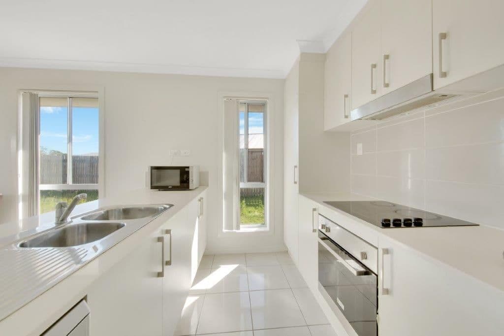 17 Bufflehead Road, Kirkwood QLD 4680, Kirkwood - Thumbnail 7