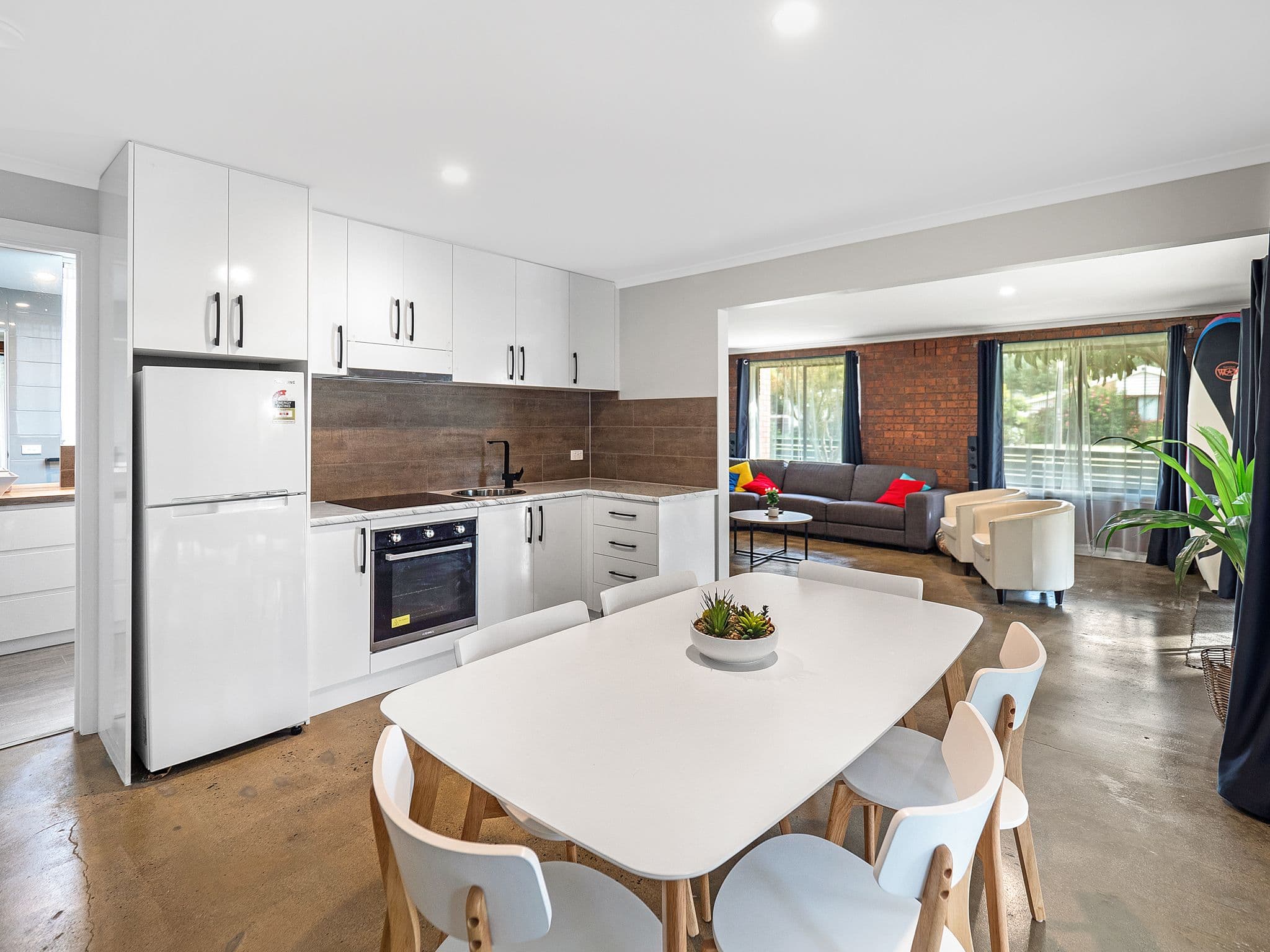19 Shamrock Avenue, Cowes VIC 3922, Cowes - Thumbnail 2