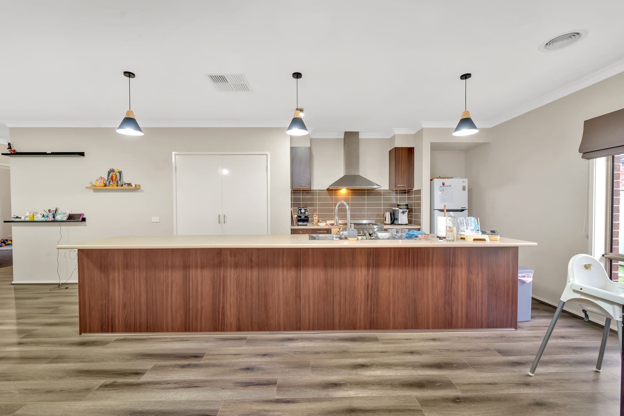 81 Manuka Grove, Wyndham Vale VIC 3024, Wyndham Vale - Thumbnail 4
