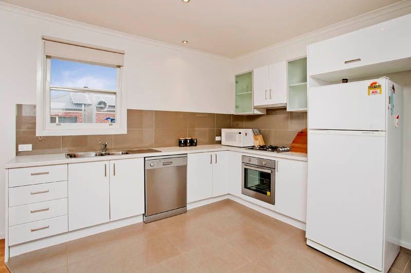 6 Charlotte Avenue, NEWCOMB VIC 3219, Newcomb - Thumbnail 2