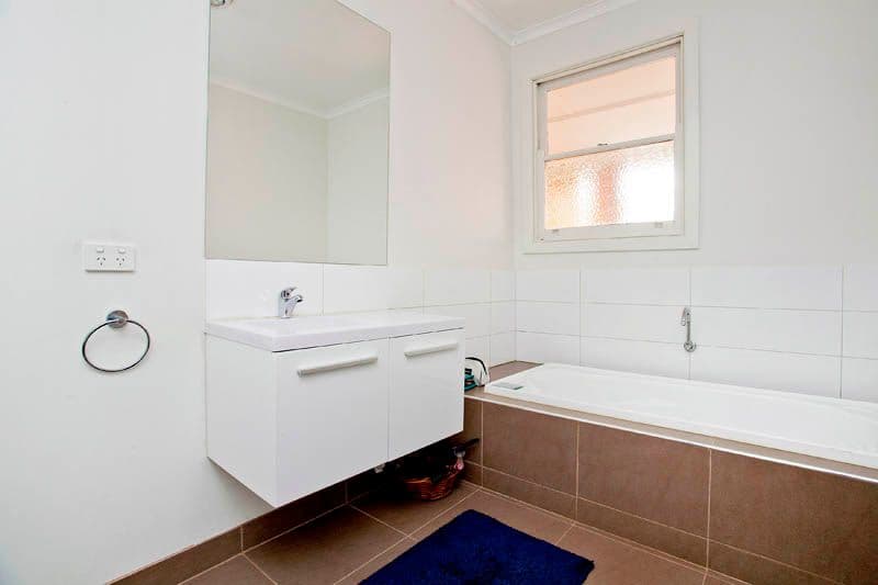 6 Charlotte Avenue, NEWCOMB VIC 3219, Newcomb - Thumbnail 4