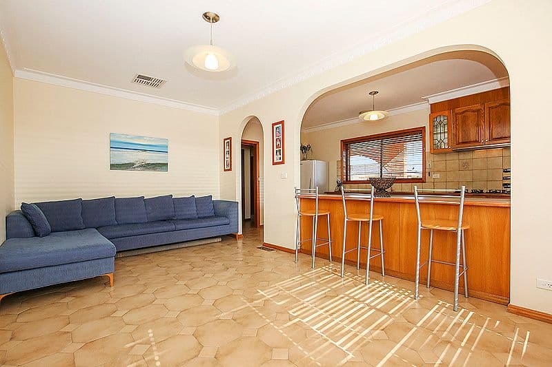 5 Gillwell Road, Lalor VIC 3075, Lalor - Thumbnail 3