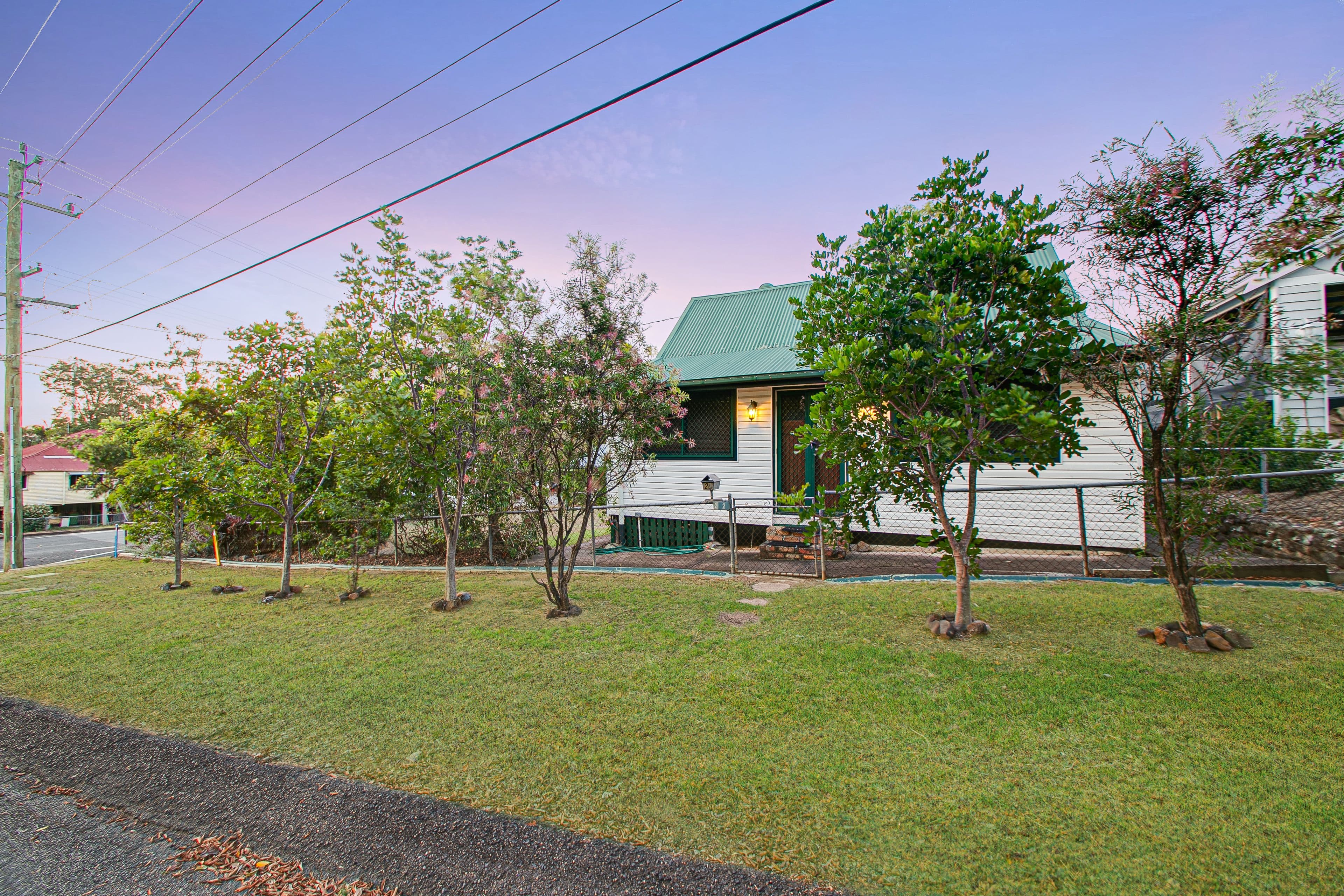 2 Ferguson Street, North Ipswich QLD 4305, North Ipswich - Thumbnail 2