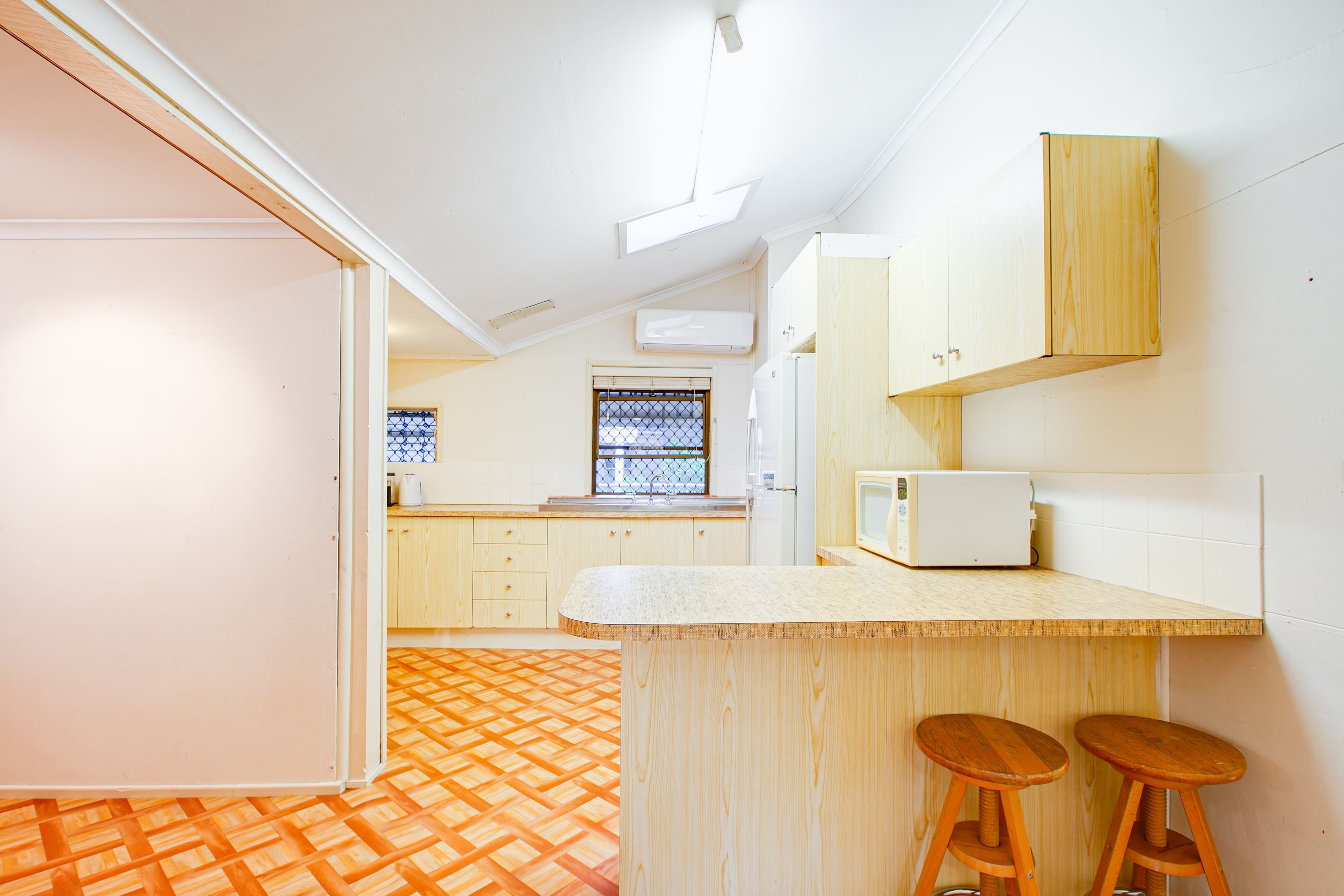 2 Ferguson Street, North Ipswich QLD 4305, North Ipswich - Thumbnail 6