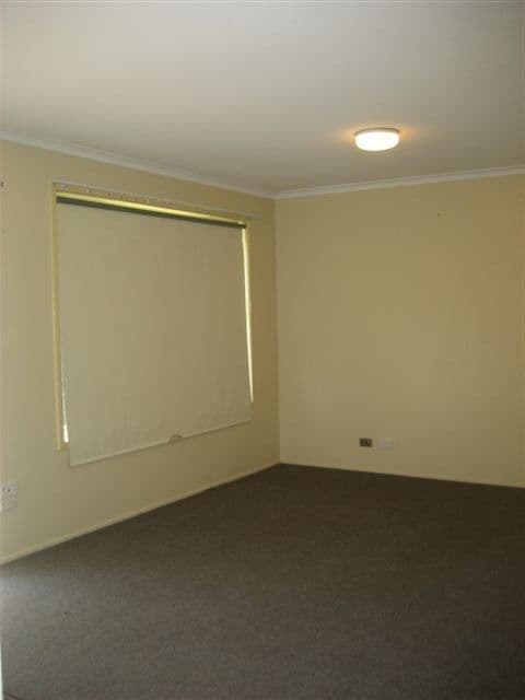 25 Lavena Drive, DARLING HEIGHTS QLD 4350, Darling Heights - Thumbnail 2
