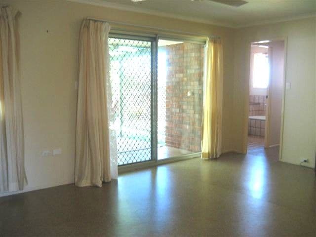 25 Lavena Drive, DARLING HEIGHTS QLD 4350, Darling Heights - Thumbnail 4