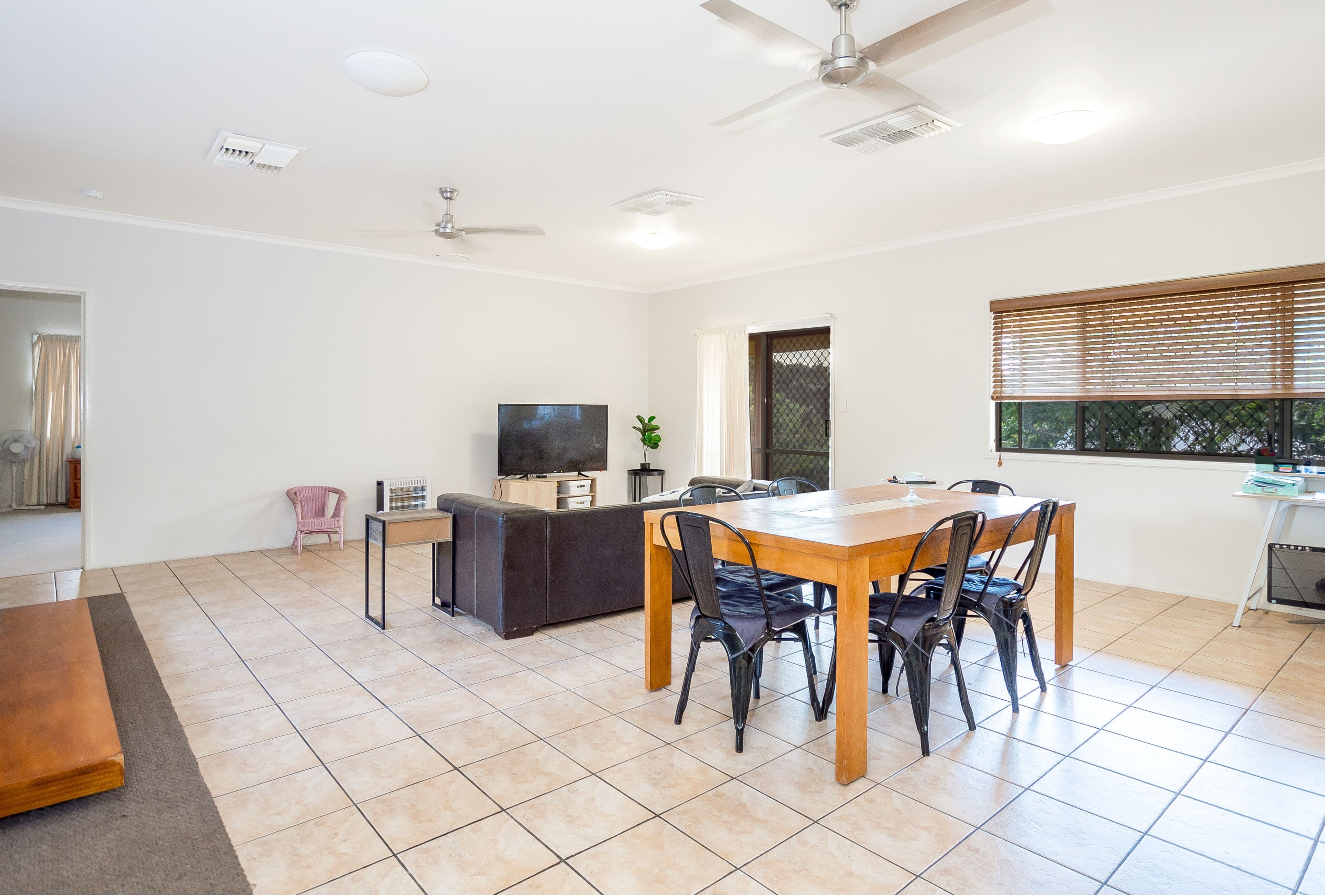 21 Paperbark Street, Kin Kora QLD 4680, Kin Kora - Thumbnail 3