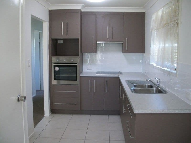 18 Capricorn Crescent, NORMAN GARDENS QLD 4701, Norman Gardens - Image 1